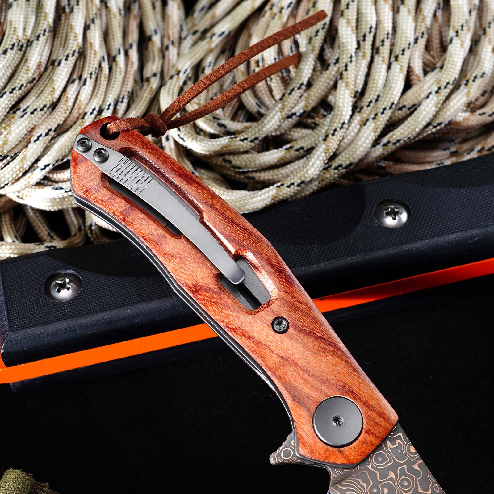 Tunafire GT‑K4020‑3 Folding Knife, Brass Damascus VG10 Steel Core, Yellow Sandalwood Handle, Ball Bearing EDC Pocket Knife
