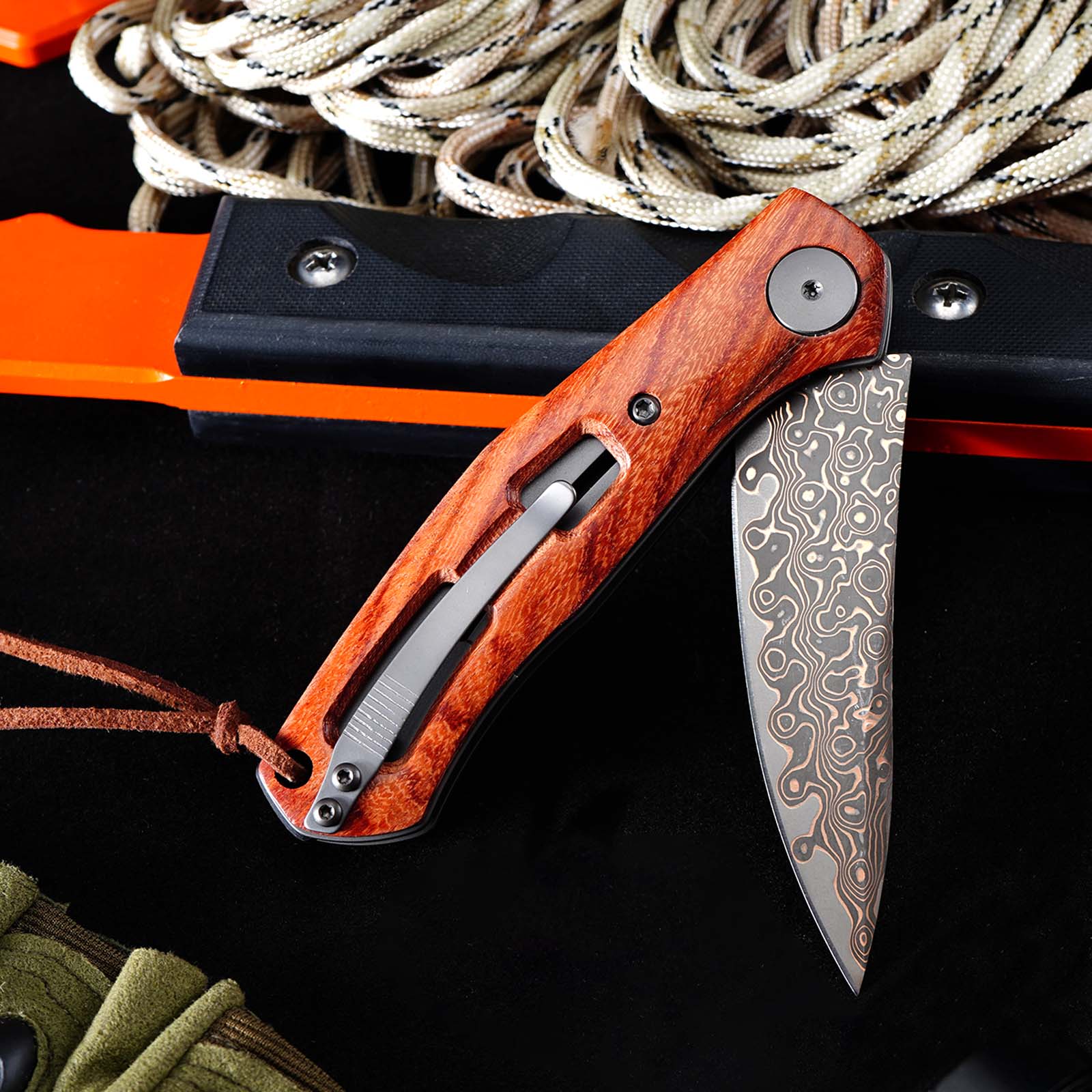 Tunafire GT‑K4020‑3 Folding Knife, Brass Damascus VG10 Steel Core, Yellow Sandalwood Handle, Ball Bearing EDC Pocket Knife