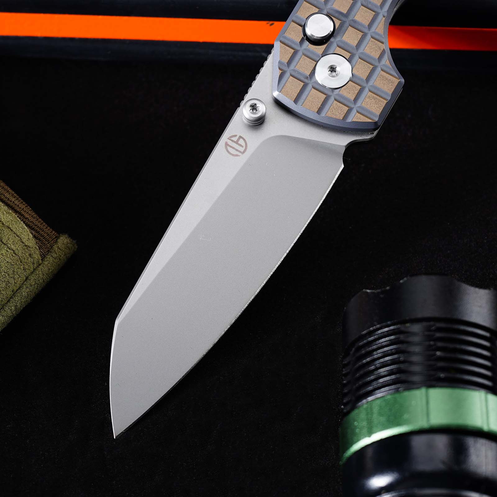 Tunafire knife GT-T0070-6  | 2.95"Stone Wash VG10 Blade  | Khaki Titanium Alloy Handle  | Button Liner Lock | Tunafireknives