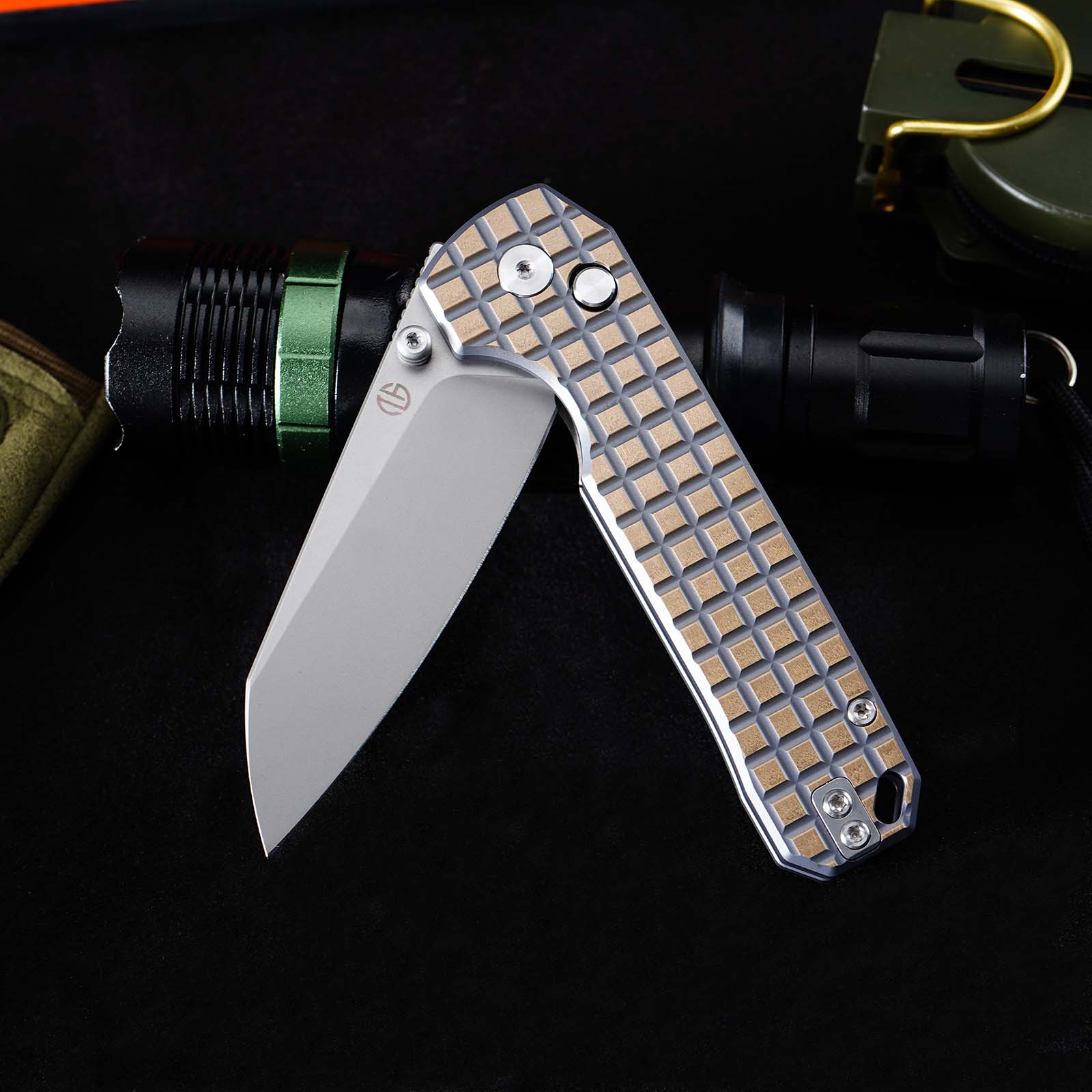 Tunafire knife GT-T0070-6  | 2.95"Stone Wash VG10 Blade  | Khaki Titanium Alloy Handle  | Button Liner Lock | Tunafireknives