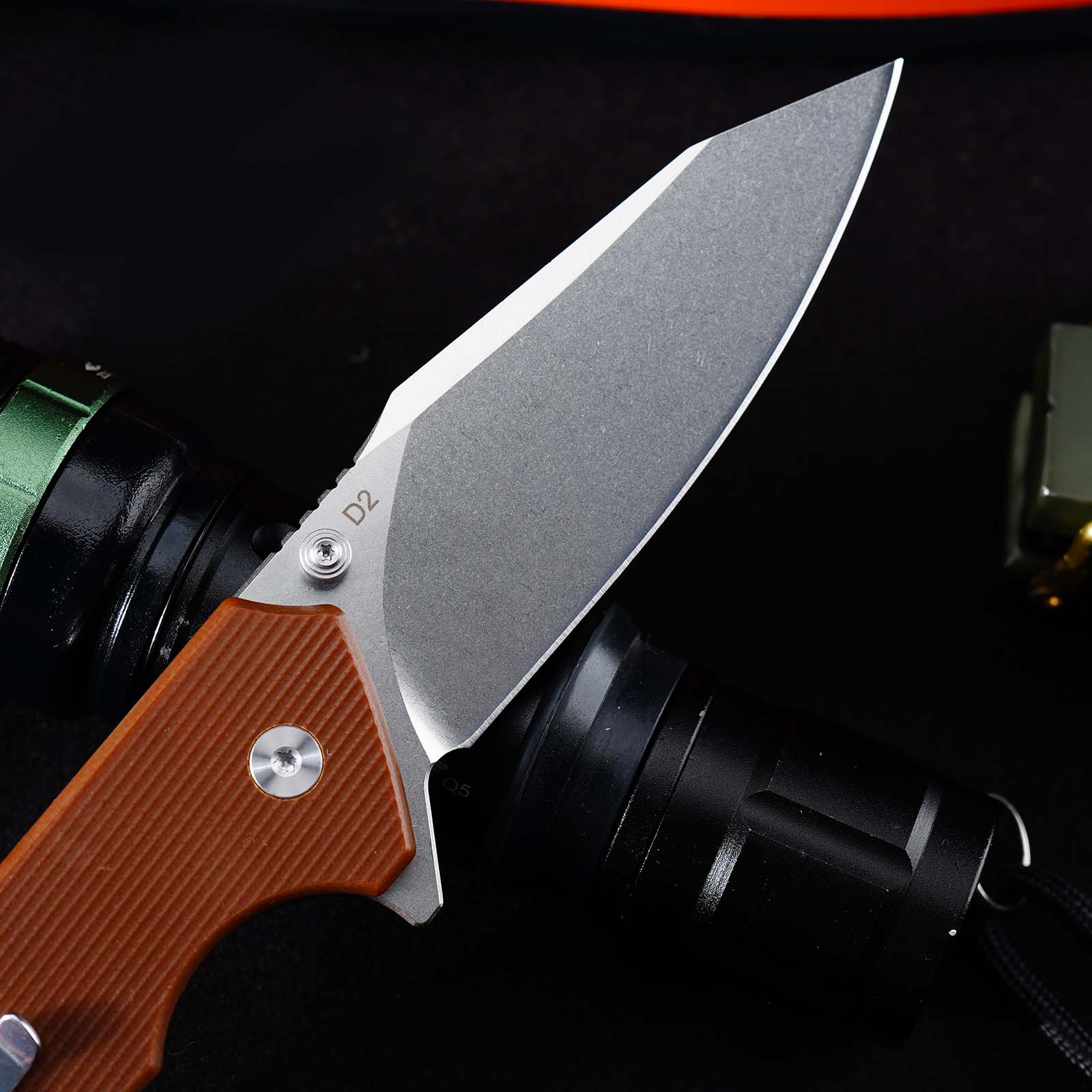 Tunafire GT-DM018 Folding Knife D2 Steel Blade G10 Handle Button Lock EDC Knife
